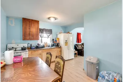 2303 Bollinger Avenue NE, Canton, OH 44705 - Photo 13