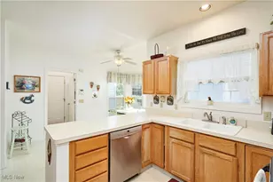 897 Bellaire Dr, Fairlawn, OH 44333 - Photo 3