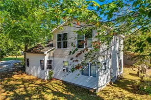 26223 Wildwood Dr, Beloit, OH 44609 - Photo 5