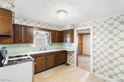 313 Southeast Avenue, Tallmadge, OH 44278 - Photo 15