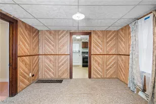 313 Southeast Ave, Tallmadge, OH 44278 - Photo 9