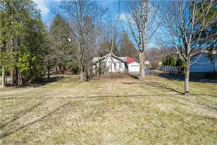 313 Southeast Ave, Tallmadge, OH 44278 - Photo 1