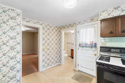 313 Southeast Avenue, Tallmadge, OH 44278 - Photo 17