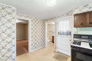 313 Southeast Ave, Tallmadge, OH 44278 - Photo 17