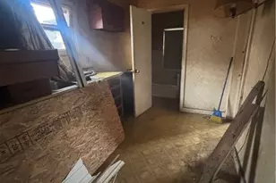 1427 4th St NE, Canton, OH 44704 - Photo 7