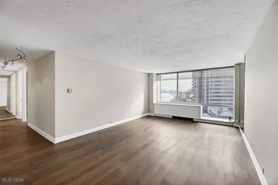 12700 Lake Avenue #801, Oakwood, OH 44107 - Photo 7