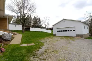 188 Meadow Rd, Wintersville, OH 43953 - Photo 7
