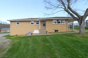 188 Meadow Rd, Wintersville, OH 43953 - Photo 5