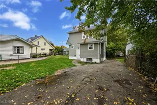 1074 Linden Ave, Akron, OH 44310 - Photo 7