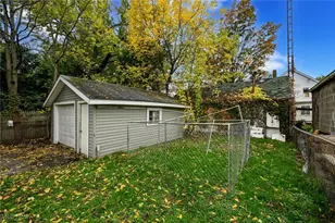 1074 Linden Ave, Akron, OH 44310 - Photo 9