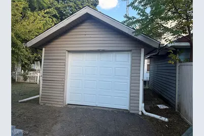 204 Broad Avenue NW, Canton, OH 44708 - Photo 5