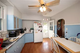 152 Pennsylvania Ave, Chester, WV 26034 - Photo 5