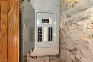 152 Pennsylvania Ave, Chester, WV 26034 - Photo 17