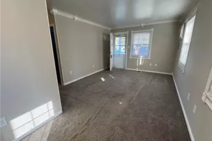 324 E 235th St, Euclid, OH 44123 - Photo 9