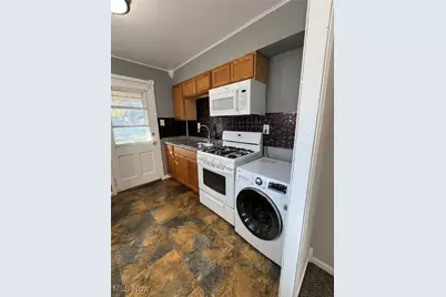 324 E 235th Street, Euclid, OH 44123 - Photo 17