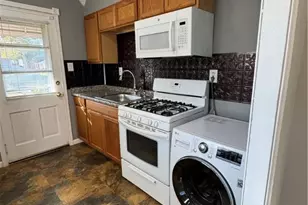 324 E 235th St, Euclid, OH 44123 - Photo 17