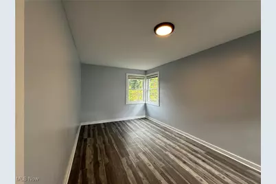 1305 Curtis Street, Akron, OH 44301 - Photo 5