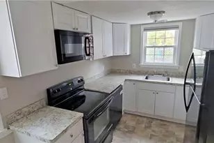 17718 Lomond Blvd, Huber Heights, OH 44122 - Photo 7