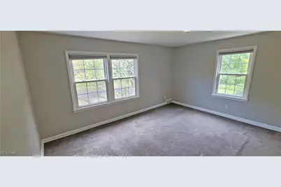 17718 Lomond Boulevard, Huber Heights, OH 44122 - Photo 11