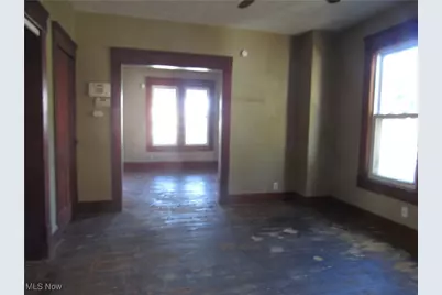 160 Erie Street, Elyria, OH 44035 - Photo 7