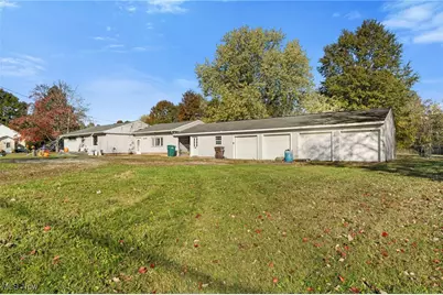 1046 W Ohio Avenue, Sebring, OH 44672 - Photo 3