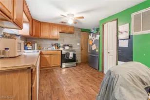 1046 W Ohio Ave, Sebring, OH 44672 - Photo 13