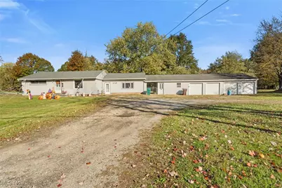 1046 W Ohio Avenue, Sebring, OH 44672 - Photo 1