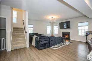 76 Wanda Ct, Kent, OH 44240 - Photo 3