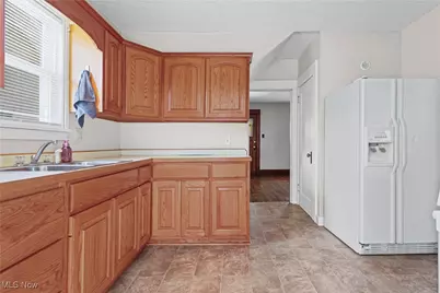 2408 S Linden Avenue, Alliance, OH 44601 - Photo 17