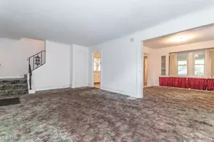 934 E 223rd St, Euclid, OH 44123 - Photo 3