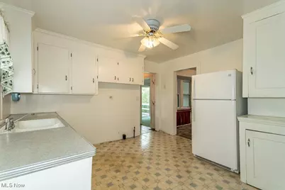 934 E 223rd Street, Euclid, OH 44123 - Photo 7