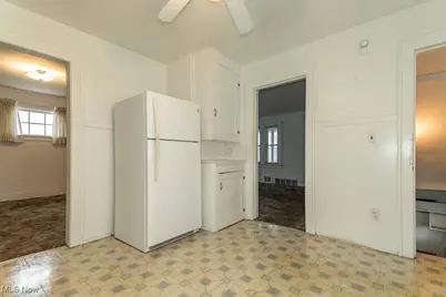 934 E 223rd Street, Euclid, OH 44123 - Photo 9
