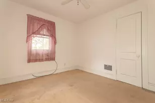 934 E 223rd St, Euclid, OH 44123 - Photo 25