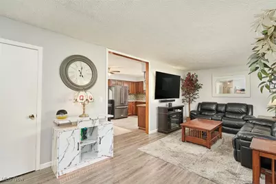 1422 Slagle Drive, Akron, OH 44312 - Photo 3