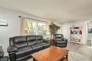 1422 Slagle Dr, Akron, OH 44312 - Photo 5