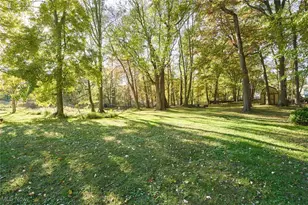 1422 Slagle Dr, Akron, OH 44312 - Photo 21