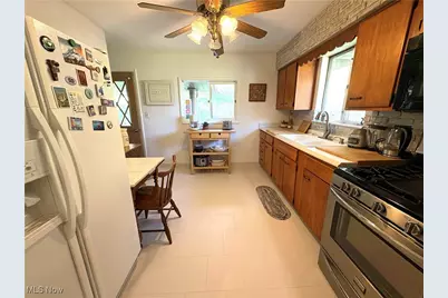 154 Alta Street, Weirton, WV 26062 - Photo 5