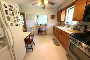 154 Alta St, Weirton, WV 26062 - Photo 5