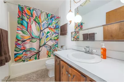 5614 S Nantucket Drive, Lorain, OH 44053 - Photo 33