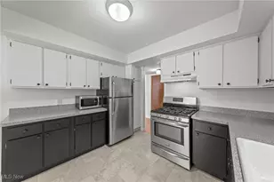 1105 Canyon View Rd, Northfield, OH 44067 - Photo 9