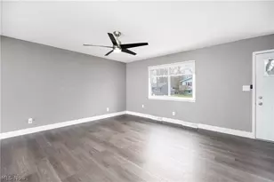 1054 Karen Dr, Akron, OH 44313 - Photo 5