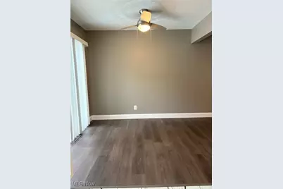 1054 Karen Drive, Akron, OH 44313 - Photo 13