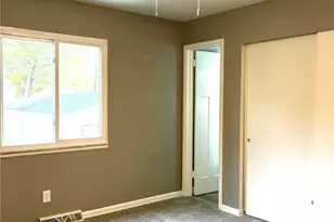 1054 Karen Dr, Akron, OH 44313 - Photo 21