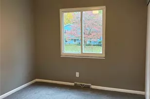 1054 Karen Dr, Akron, OH 44313 - Photo 17