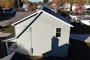 412 Whipple Ave, Campbell, OH 44405 - Photo 3