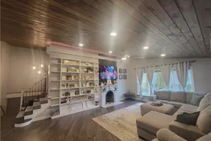 608 Kerr Ave, Cadiz, OH 43907 - Photo 5