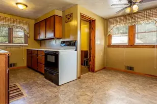 300 S State St, Wellington, OH 44090 - Photo 11