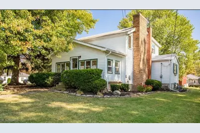 300 South State Street, Wellington, OH 44090 - Photo 1