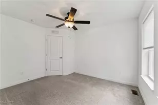 2244 E 100 Th St, Loveland, OH 44106 - Photo 23