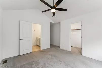 2244 E 100 Th Street, Loveland, OH 44106 - Photo 29